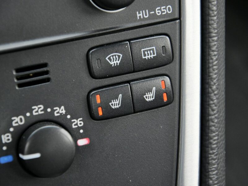 Volvo S60 2,4i 140KM/Momentum/Skóry/Pod.fotele/Alufelgi/Xenony/Serwis/Tempomat I (2000-2010)