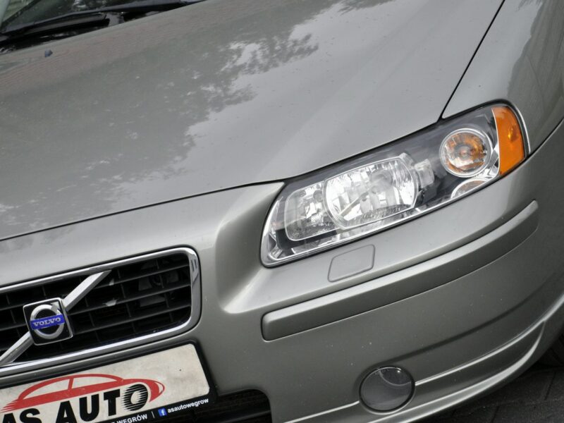 Volvo S60 2,4i 140KM/Momentum/Skóry/Pod.fotele/Alufelgi/Xenony/Serwis/Tempomat I (2000-2010)