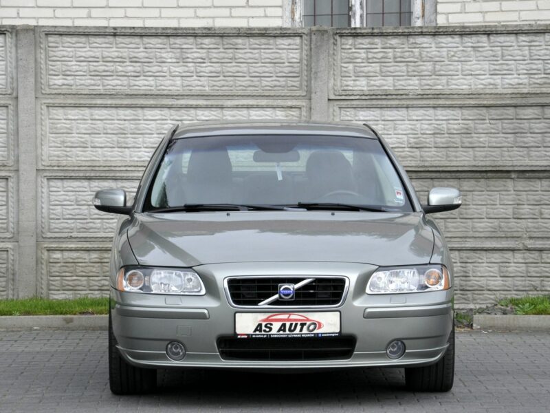 Volvo S60 2,4i 140KM/Momentum/Skóry/Pod.fotele/Alufelgi/Xenony/Serwis/Tempomat I (2000-2010)