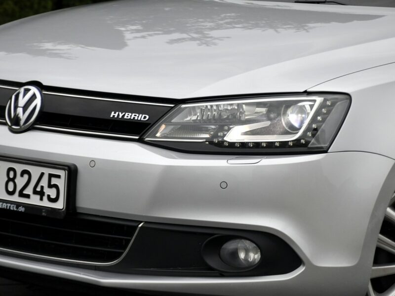 Volkswagen Jetta 1.4T(150KM)*Hybrid*Led*Bi-Xenon*Navi*Kamera*Skóry*El.Fotel*Alu17"Full A6 (2010-)