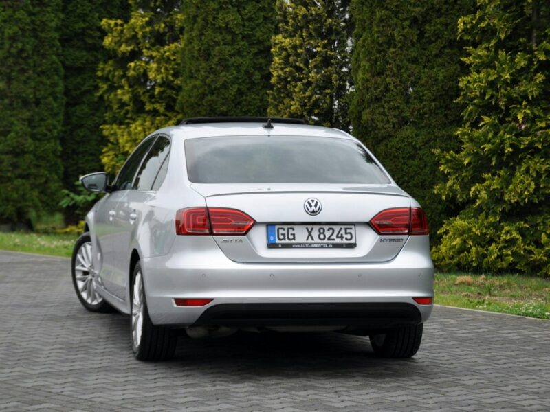 Volkswagen Jetta 1.4T(150KM)*Hybrid*Led*Bi-Xenon*Navi*Kamera*Skóry*El.Fotel*Alu17"Full A6 (2010-)