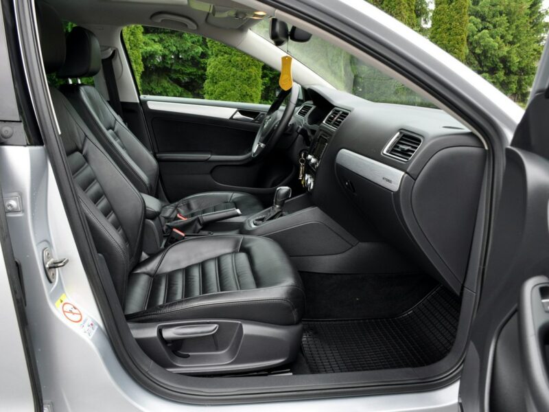 Volkswagen Jetta 1.4T(150KM)*Hybrid*Led*Bi-Xenon*Navi*Kamera*Skóry*El.Fotel*Alu17"Full A6 (2010-)
