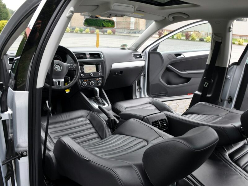 Volkswagen Jetta 1.4T(150KM)*Hybrid*Led*Bi-Xenon*Navi*Kamera*Skóry*El.Fotel*Alu17"Full A6 (2010-)