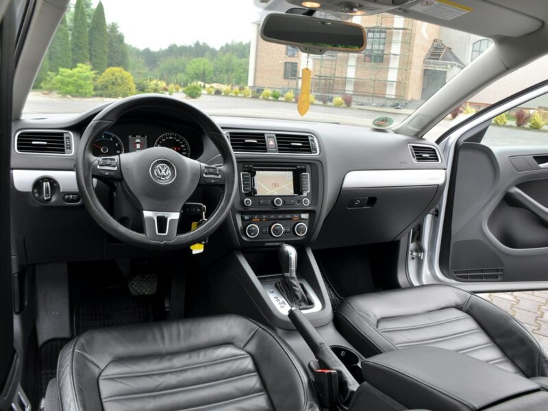 Volkswagen Jetta 1.4T(150KM)*Hybrid*Led*Bi-Xenon*Navi*Kamera*Skóry*El.Fotel*Alu17"Full A6 (2010-)