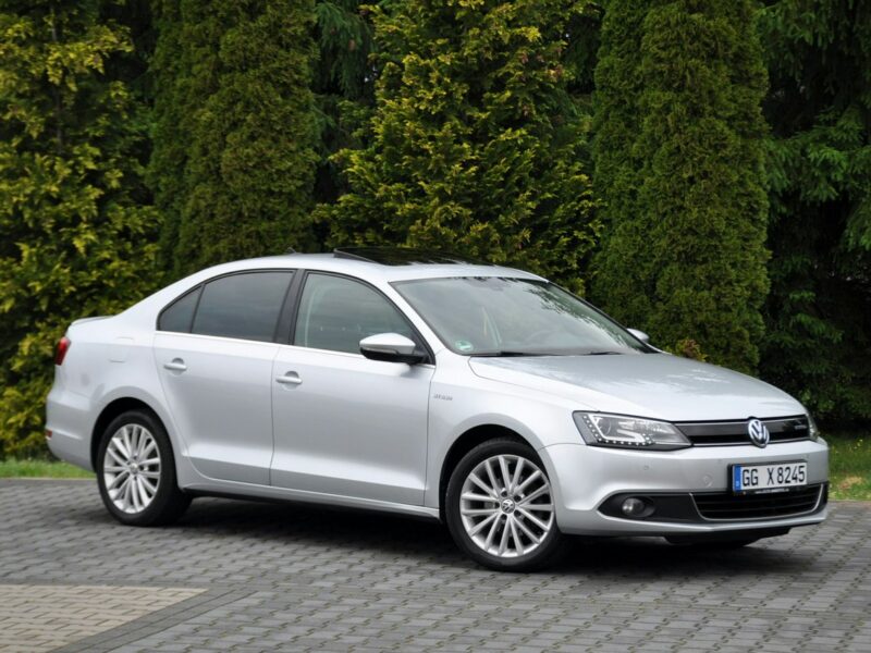Volkswagen Jetta 1.4T(150KM)*Hybrid*Led*Bi-Xenon*Navi*Kamera*Skóry*El.Fotel*Alu17"Full A6 (2010-)
