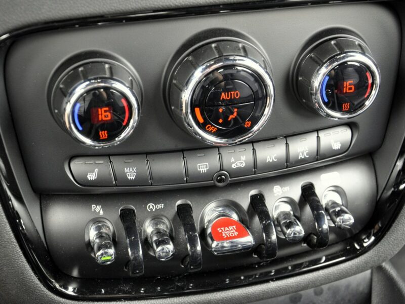 Mini Clubman 2.0d 150KM/Skóra/FullLed/Navi/KeyLessGo/Parktronic/NoweOpony II (2010-)
