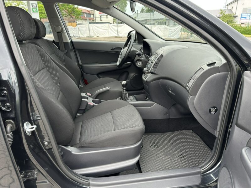 Hyundai i30 Hyundai i30 2009 1.6 diesel 115km niski przebieg 130tyś I (2002-2013)