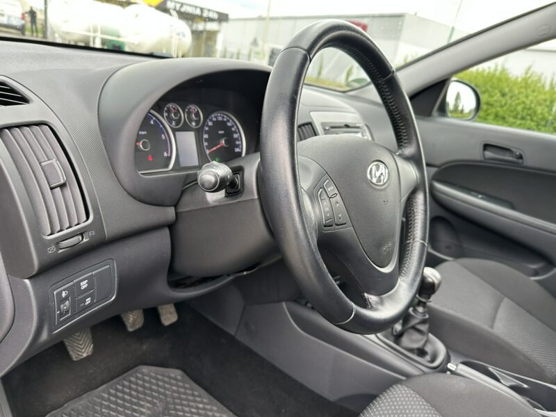 Hyundai i30 Hyundai i30 2009 1.6 diesel 115km niski przebieg 130tyś I (2002-2013)