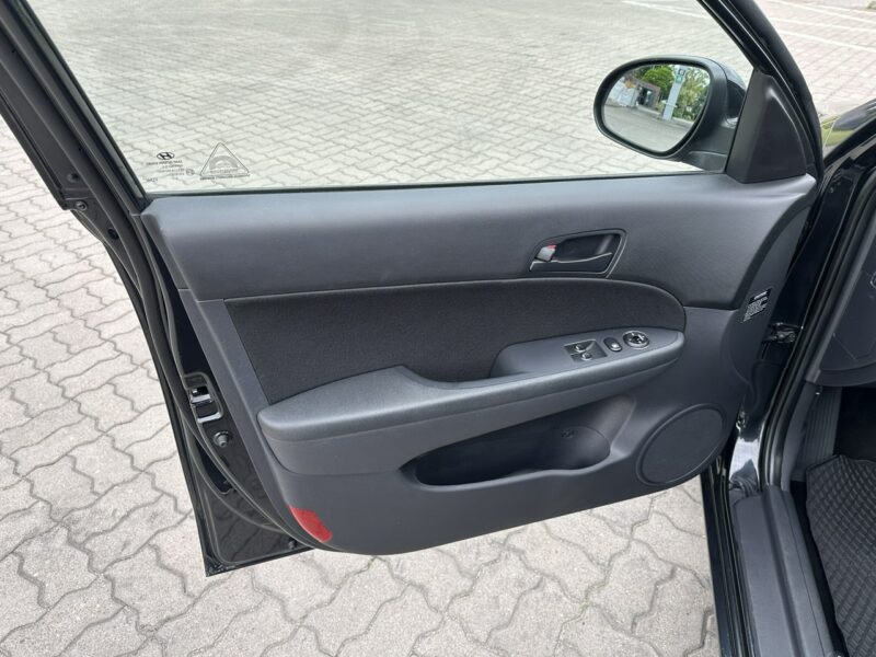 Hyundai i30 Hyundai i30 2009 1.6 diesel 115km niski przebieg 130tyś I (2002-2013)