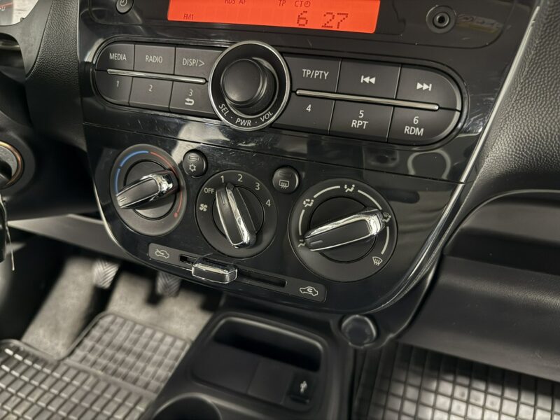 Mitsubishi Space Star 1.0 71KM * INFORM PLUS * Klima * USB * Nowe opony * 2 kluczyki II (2012-)