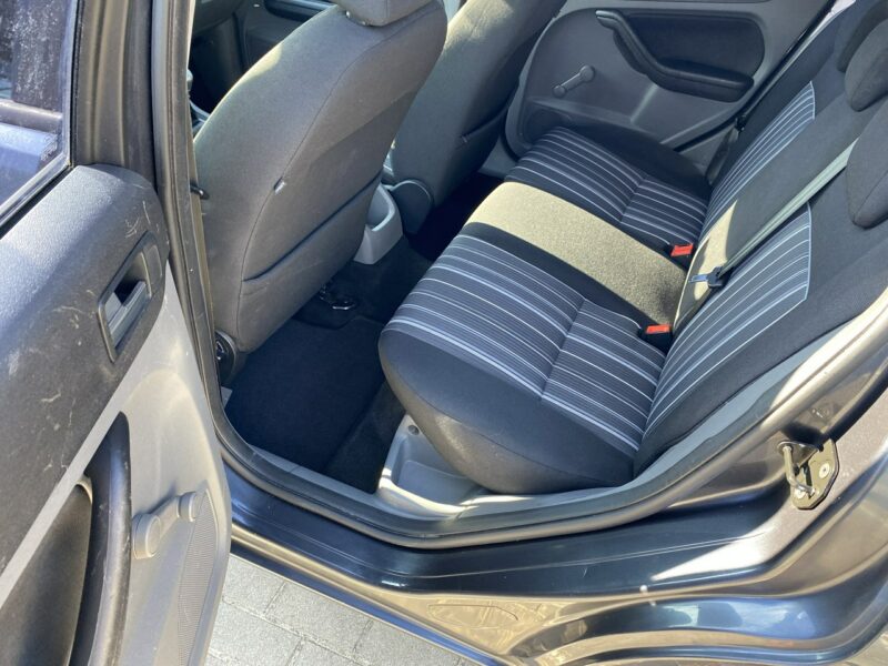 Ford Focus Niezawodny silnik, przyciemniane szyby, po liftingu, podgrz. fotele Mk2 (2004-2011)