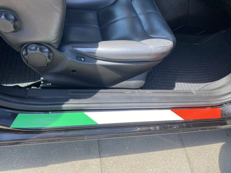 Alfa Romeo Mito Alufelgi 18 z oponami wielosezon.,nowy akum., skóry podgrzewane