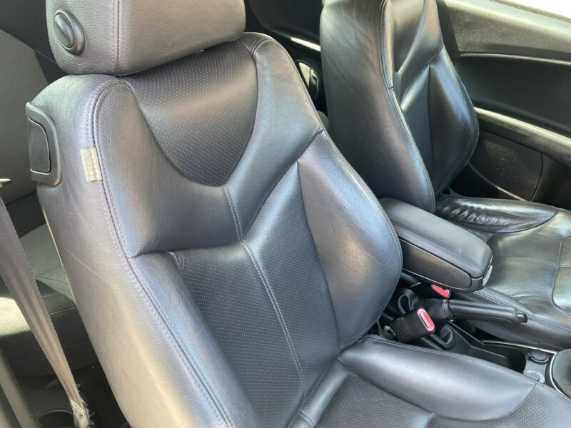 Alfa Romeo Mito Alufelgi 18 z oponami wielosezon.,nowy akum., skóry podgrzewane