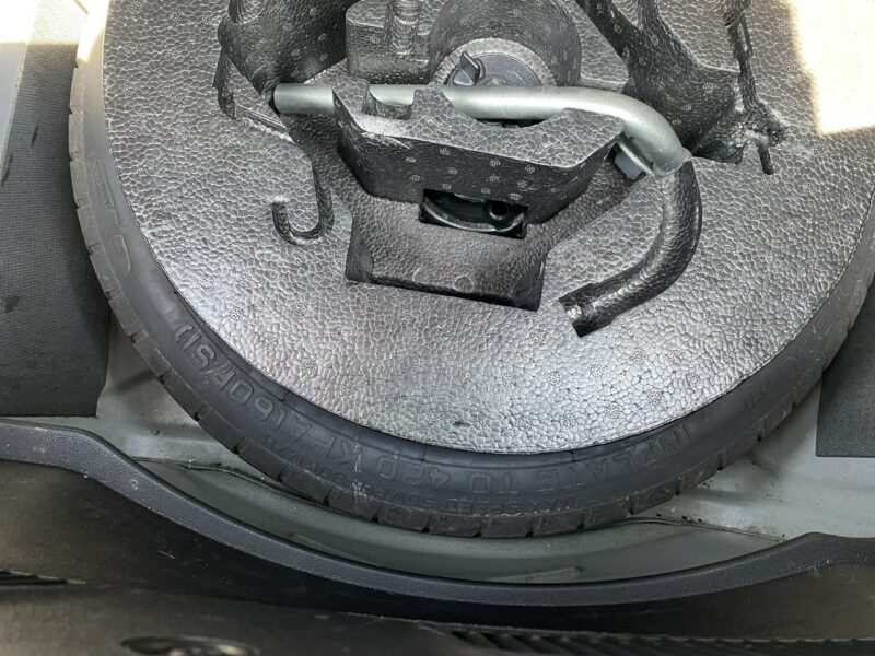 Alfa Romeo Mito Alufelgi 18 z oponami wielosezon.,nowy akum., skóry podgrzewane