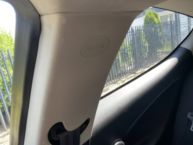 Alfa Romeo Mito Alufelgi 18 z oponami wielosezon.,nowy akum., skóry podgrzewane