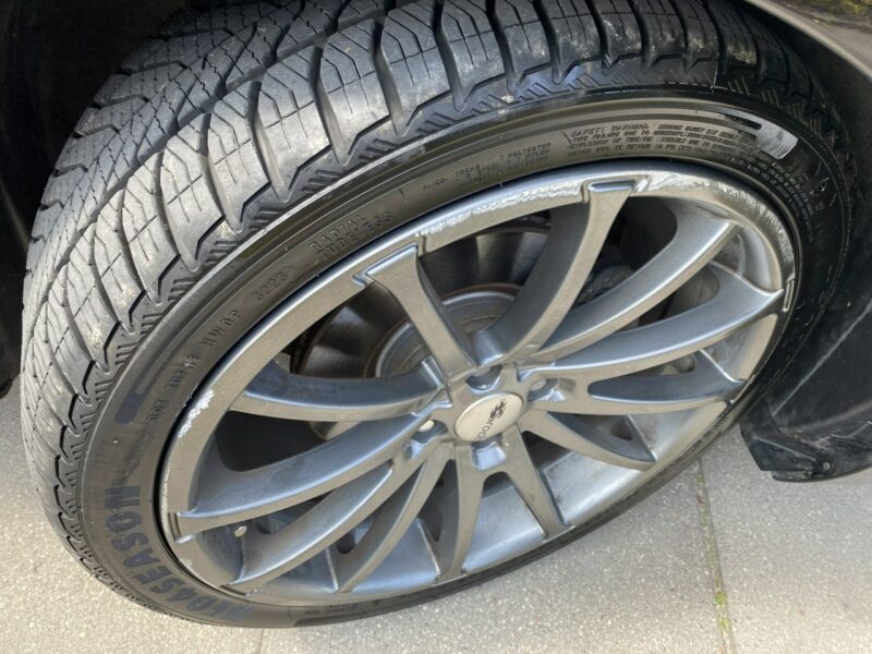 Alfa Romeo Mito Alufelgi 18 z oponami wielosezon.,nowy akum., skóry podgrzewane