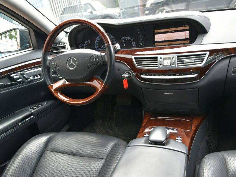 Mercedes S 550 S550 LONG 5.5 V8 388KM 2010r. Japonia 96tkm H/K Kamera ideał W221(2007-2013)