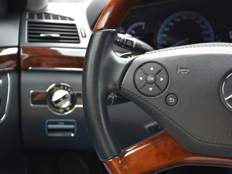 Mercedes S 550 S550 LONG 5.5 V8 388KM 2010r. Japonia 96tkm H/K Kamera ideał W221(2007-2013)