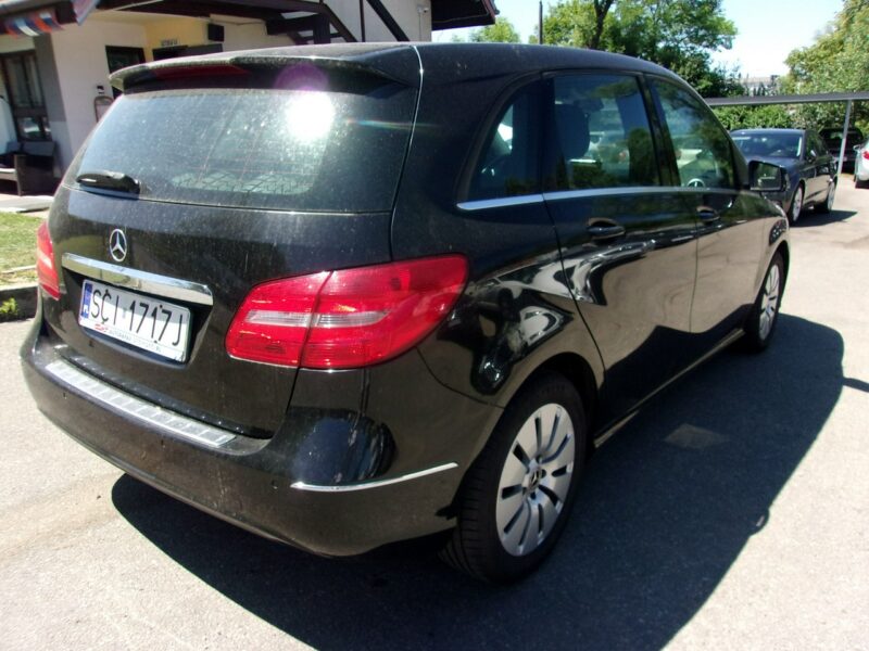 Mercedes B 180 Klimatyzacja, Niski przebieg, Bezwypadkowy, Nawigacja, PDC 2x W246 (2011-)
