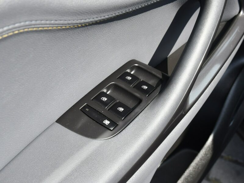 Opel Zafira 1,4Turbo Benz. Navi.Asystent Pasa Ruchu.7 Foteli.Pół-Skóry.Parktronic. C (2011-)