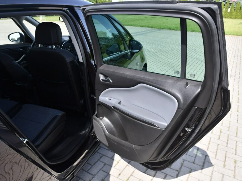 Opel Zafira 1,4Turbo Benz. Navi.Asystent Pasa Ruchu.7 Foteli.Pół-Skóry.Parktronic. C (2011-)