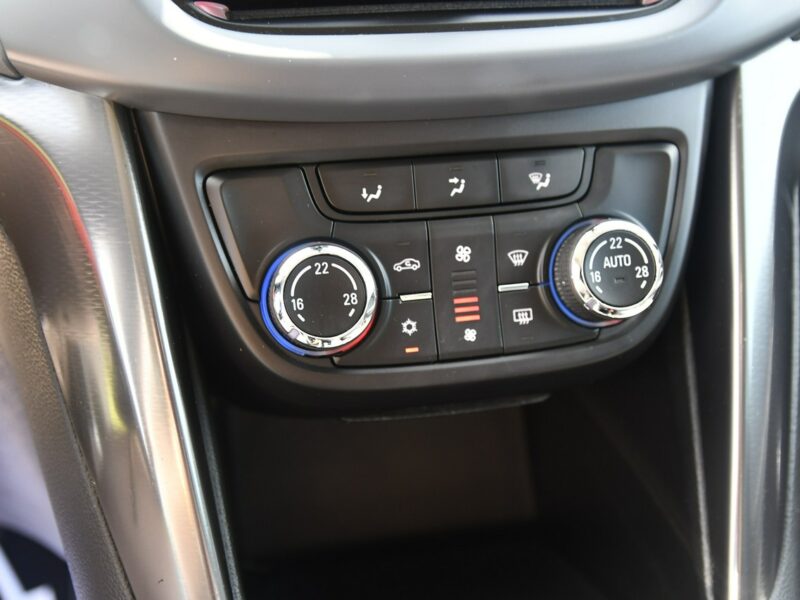 Opel Zafira 1,4Turbo Benz. Navi.Asystent Pasa Ruchu.7 Foteli.Pół-Skóry.Parktronic. C (2011-)