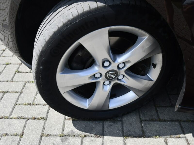 Opel Zafira 1,4Turbo Benz. Navi.Asystent Pasa Ruchu.7 Foteli.Pół-Skóry.Parktronic. C (2011-)