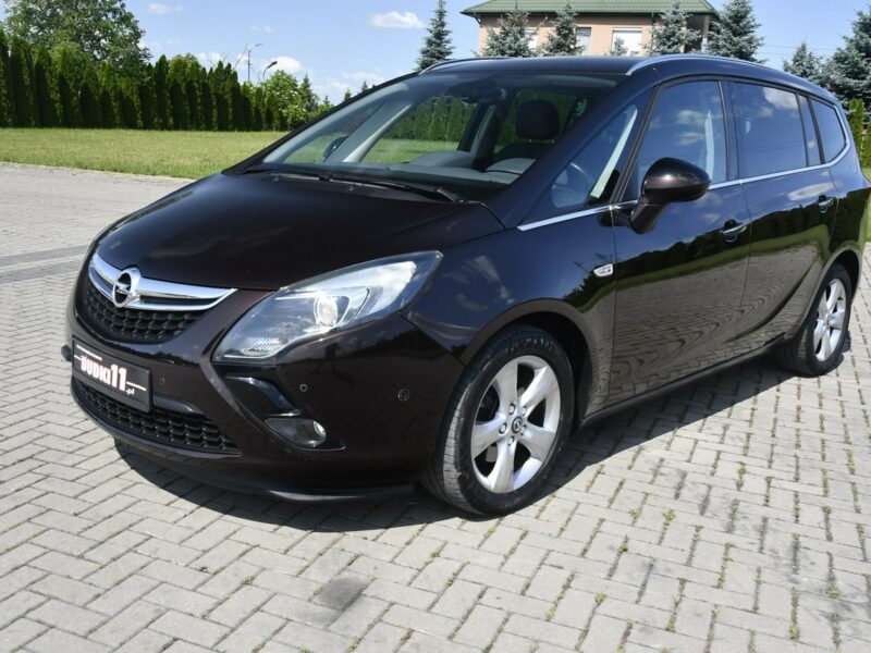Opel Zafira 1,4Turbo Benz. Navi.Asystent Pasa Ruchu.7 Foteli.Pół-Skóry.Parktronic. C (2011-)