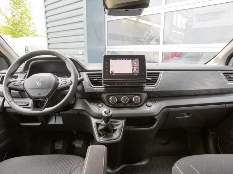 Renault Trafic 8-OSÓB DŁUGI L2H1 | bogate wyposażenie JAK NOWY ! III (2014-)