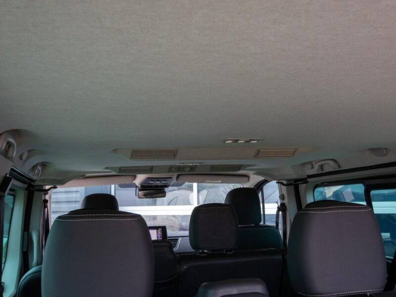 Renault Trafic 8-OSÓB DŁUGI L2H1 | bogate wyposażenie JAK NOWY ! III (2014-)