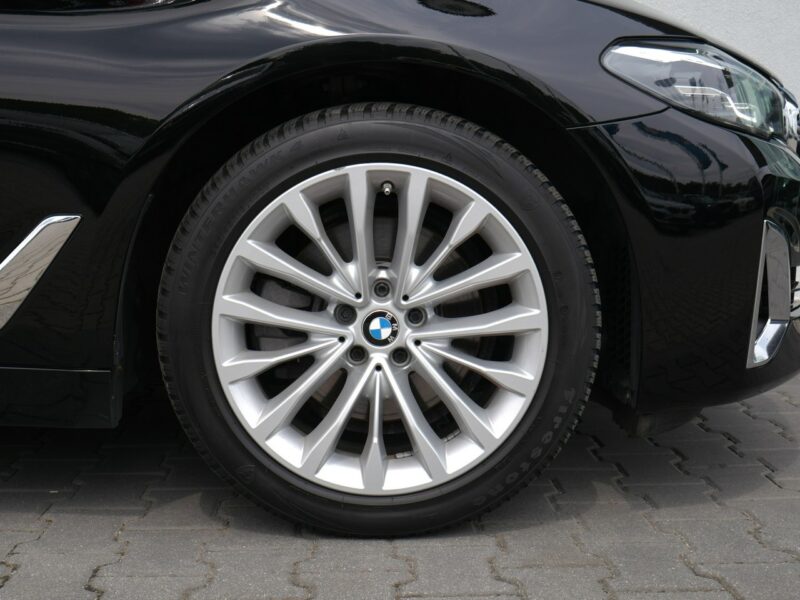 BMW 520 xDrive, 190KM, FV-23%, Fotele sportowe, Kamera cofania, Salon PL G30/G31 (2017-2023)