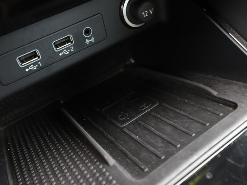 Cupra Ateca FV23% automat 300KM 4x4 alcantara virtual kamera BeatsAudio grzane fot