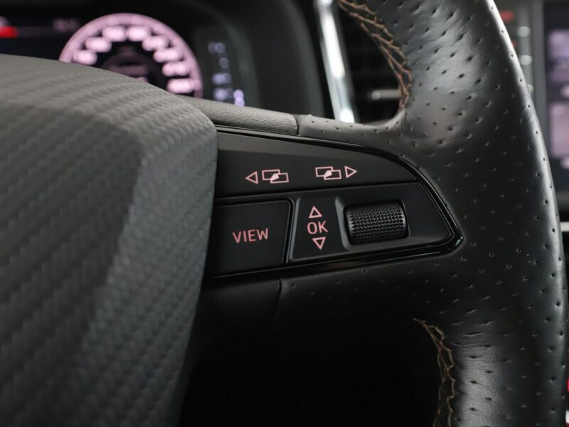 Cupra Ateca FV23% automat 300KM 4x4 alcantara virtual kamera BeatsAudio grzane fot