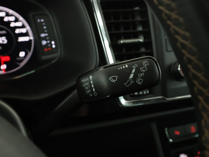Cupra Ateca FV23% automat 300KM 4x4 alcantara virtual kamera BeatsAudio grzane fot