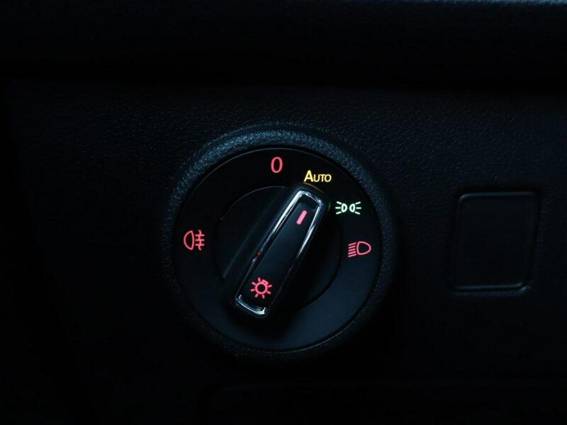 Cupra Ateca FV23% automat 300KM 4x4 alcantara virtual kamera BeatsAudio grzane fot