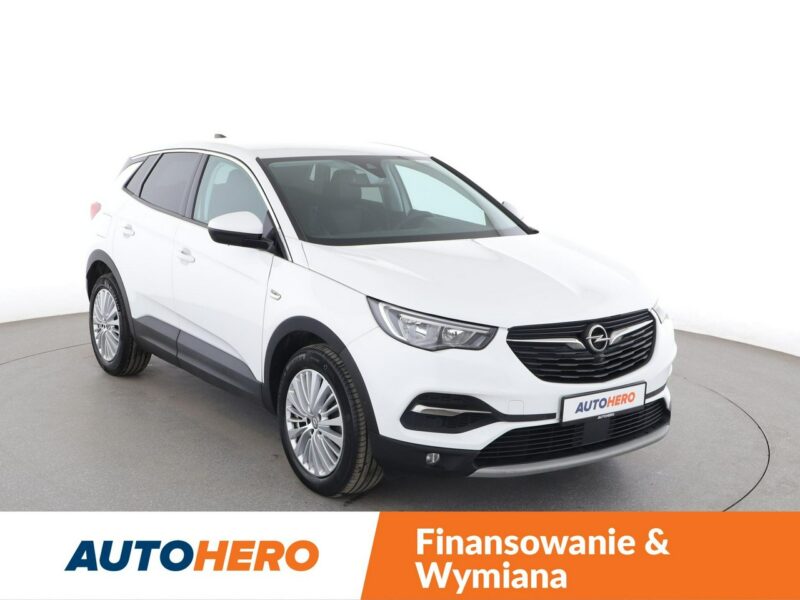 Opel Grandland X automat navi klima auto kamera i czujniki parkowania grzane fotele