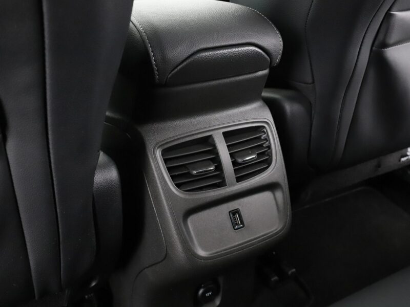 Opel Grandland X automat navi klima auto kamera i czujniki parkowania grzane fotele