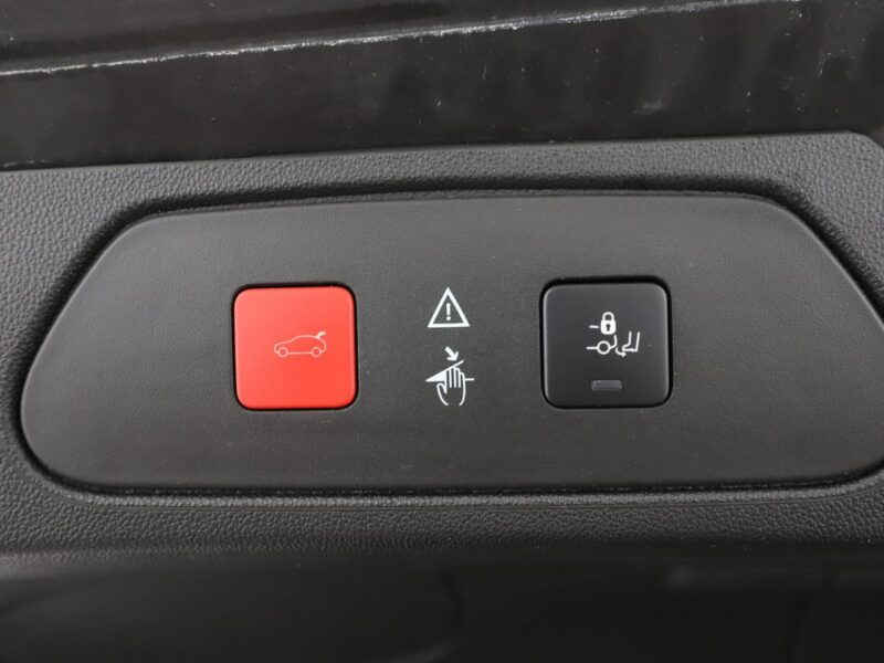 Opel Grandland X automat navi klima auto kamera i czujniki parkowania grzane fotele