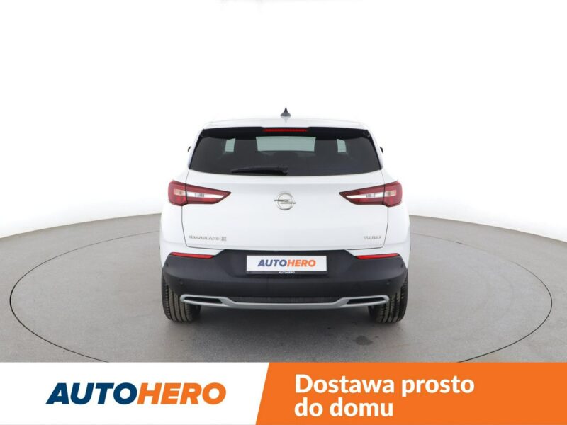 Opel Grandland X automat navi klima auto kamera i czujniki parkowania grzane fotele