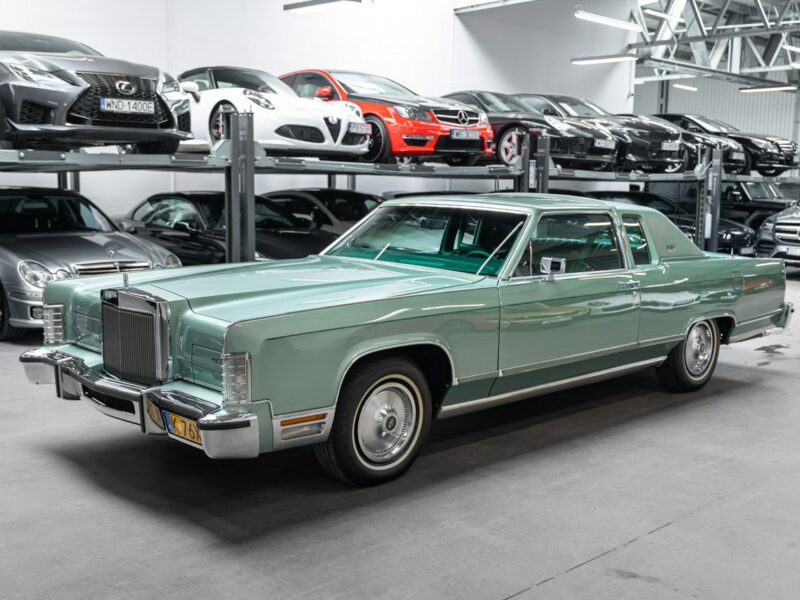 Lincoln Continental Town Coupe, Stan kolekcjonerski, Jak nowy VII (1982-1987)