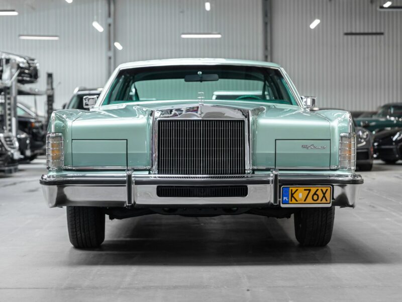 Lincoln Continental Town Coupe, Stan kolekcjonerski, Jak nowy VII (1982-1987)