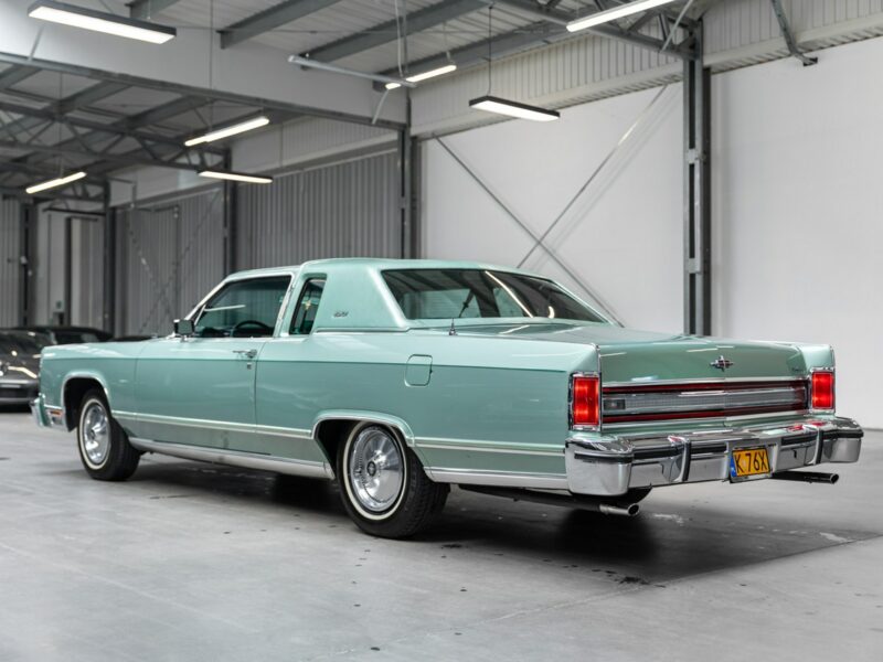 Lincoln Continental Town Coupe, Stan kolekcjonerski, Jak nowy VII (1982-1987)