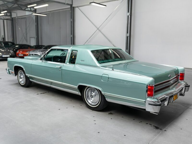 Lincoln Continental Town Coupe, Stan kolekcjonerski, Jak nowy VII (1982-1987)