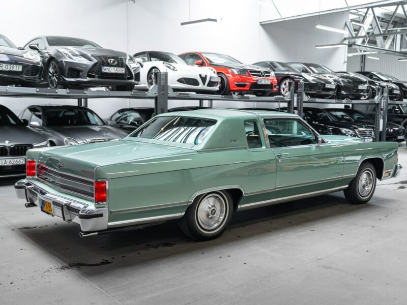 Lincoln Continental Town Coupe, Stan kolekcjonerski, Jak nowy VII (1982-1987)