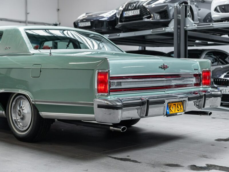 Lincoln Continental Town Coupe, Stan kolekcjonerski, Jak nowy VII (1982-1987)