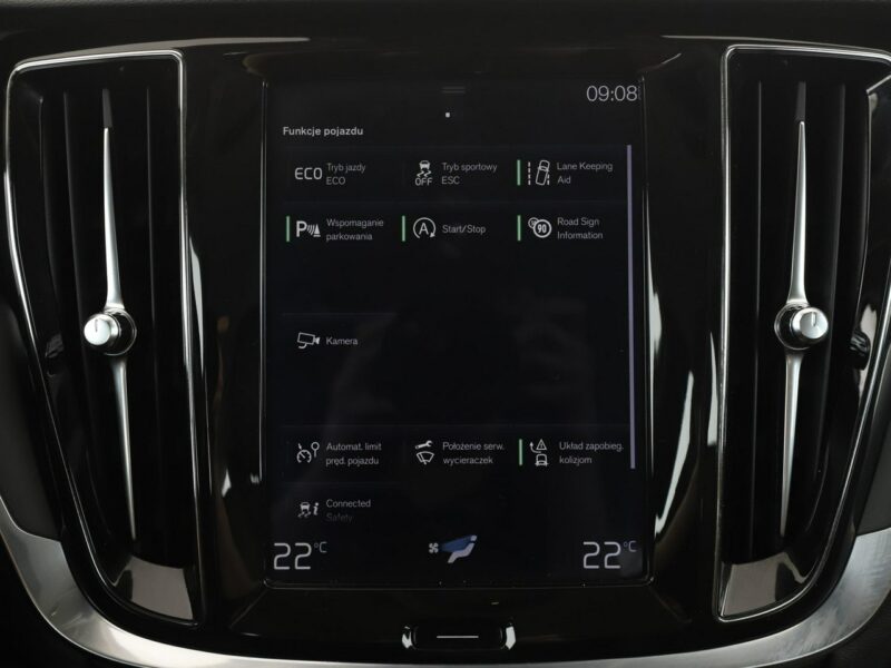 Volvo V60 FV23 2.0d Momentum Klimatronik Tempomat Navi Skóra Kamera Lampy LED II (2018-)