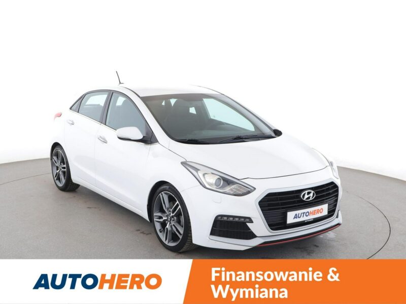 Hyundai i30 bi-xenon navi klima auto el. sterowane i grzane fotele kamera II (2012 - 2016)