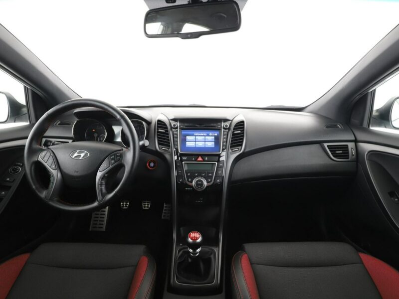 Hyundai i30 bi-xenon navi klima auto el. sterowane i grzane fotele kamera II (2012 - 2016)
