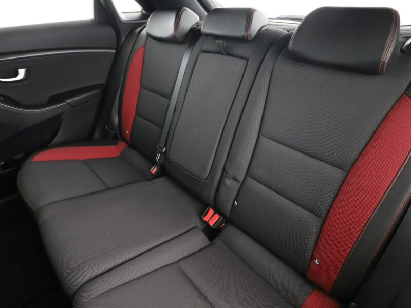 Hyundai i30 bi-xenon navi klima auto el. sterowane i grzane fotele kamera II (2012 - 2016)