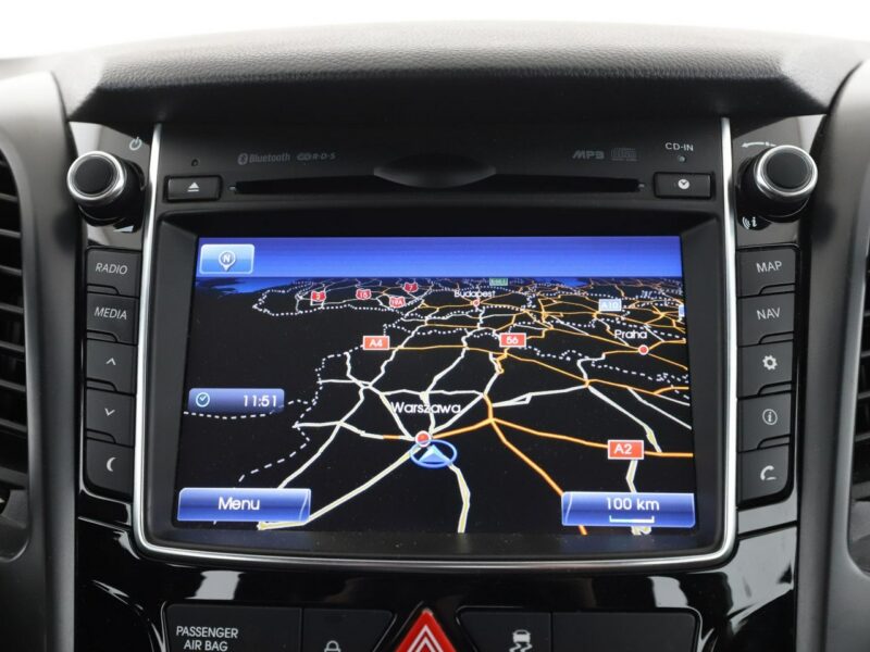 Hyundai i30 bi-xenon navi klima auto el. sterowane i grzane fotele kamera II (2012 - 2016)